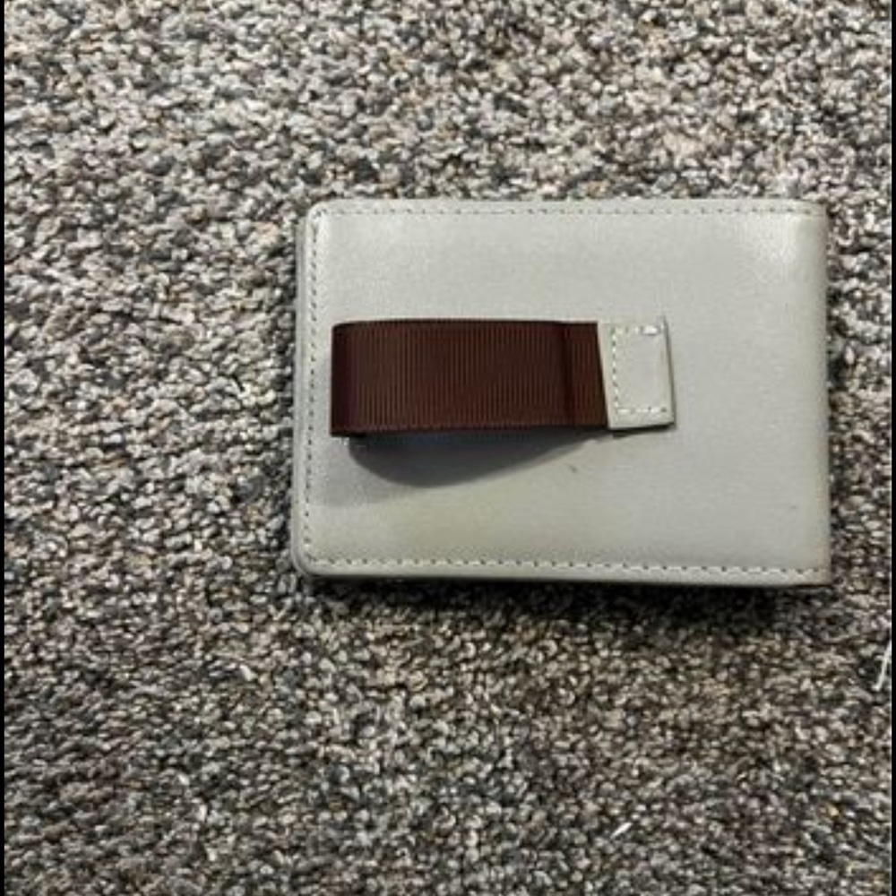 Men’s brand new King Loots slim wallet, holds 12 cards with RFID protection